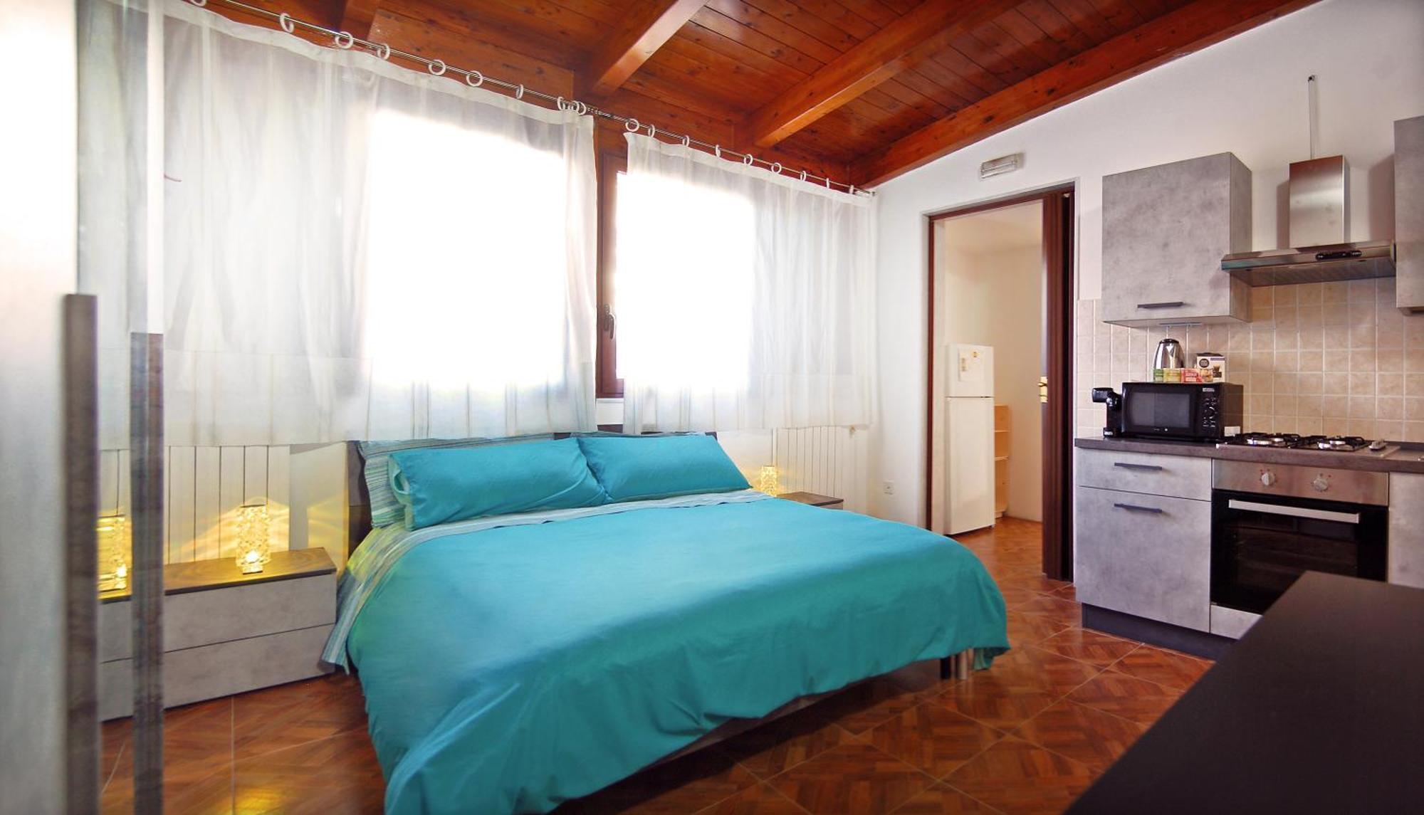 Sea Breeze Villa - Luna Apartment Bari Exterior photo